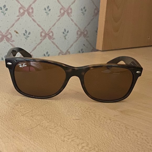 Ray-Ban New Wayfarer Classic 710- Glass Turtoise - Picture 4 of 4